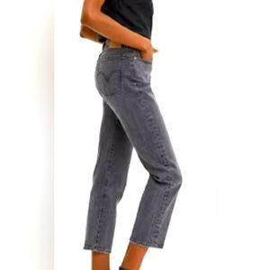 LEVI’s NWT Wedgie high rise tapered leg grey denim jeans size 29